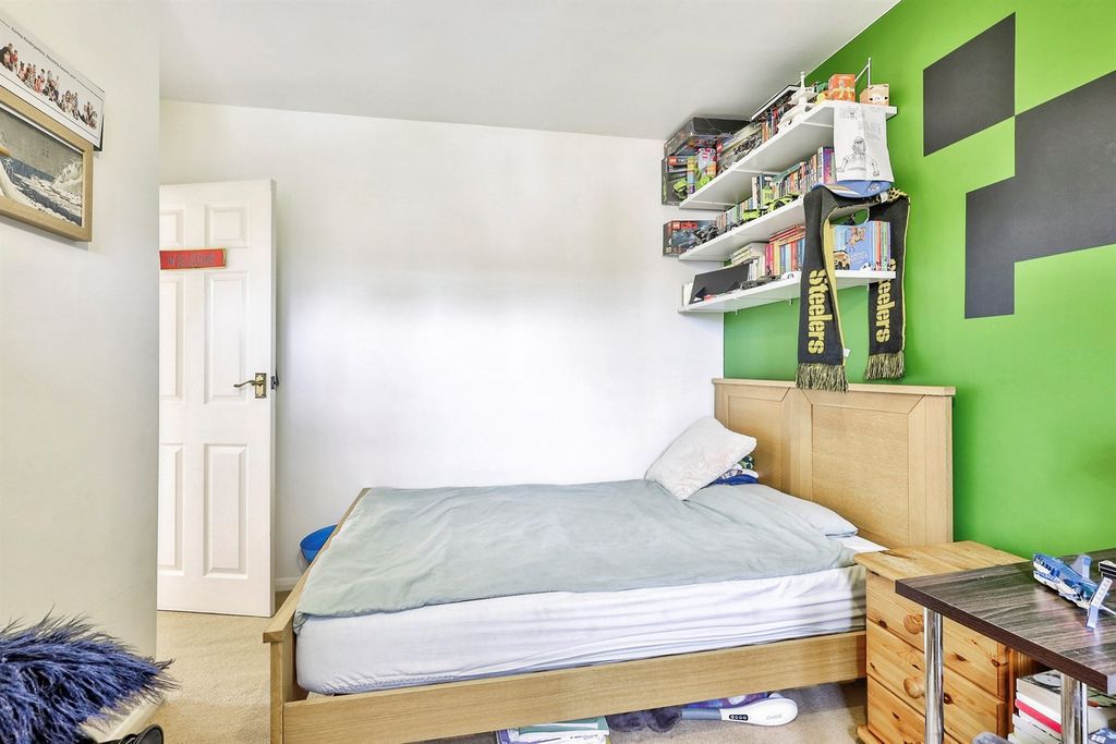 Additional image 11 of 4 bed detached house for saleGable Close, Daventry NN11