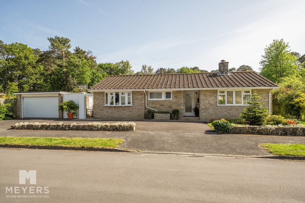 Property photo 1 of 23