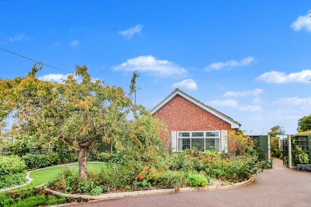 Property photo 2 of 28 4536234