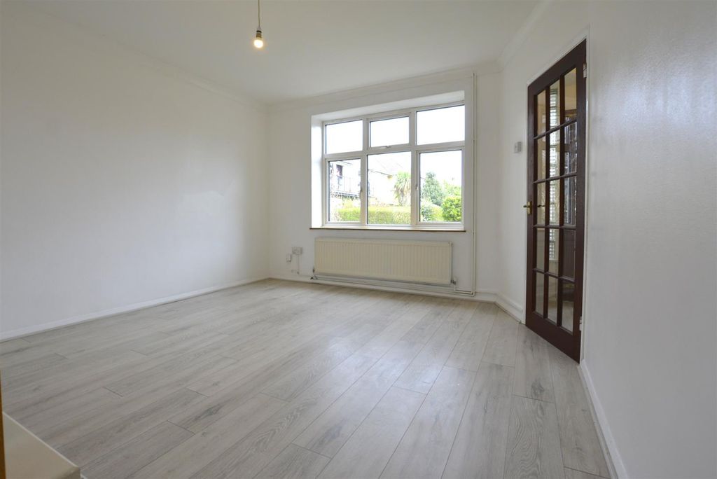 Property photo 3 of 10 Living 1.Jpg