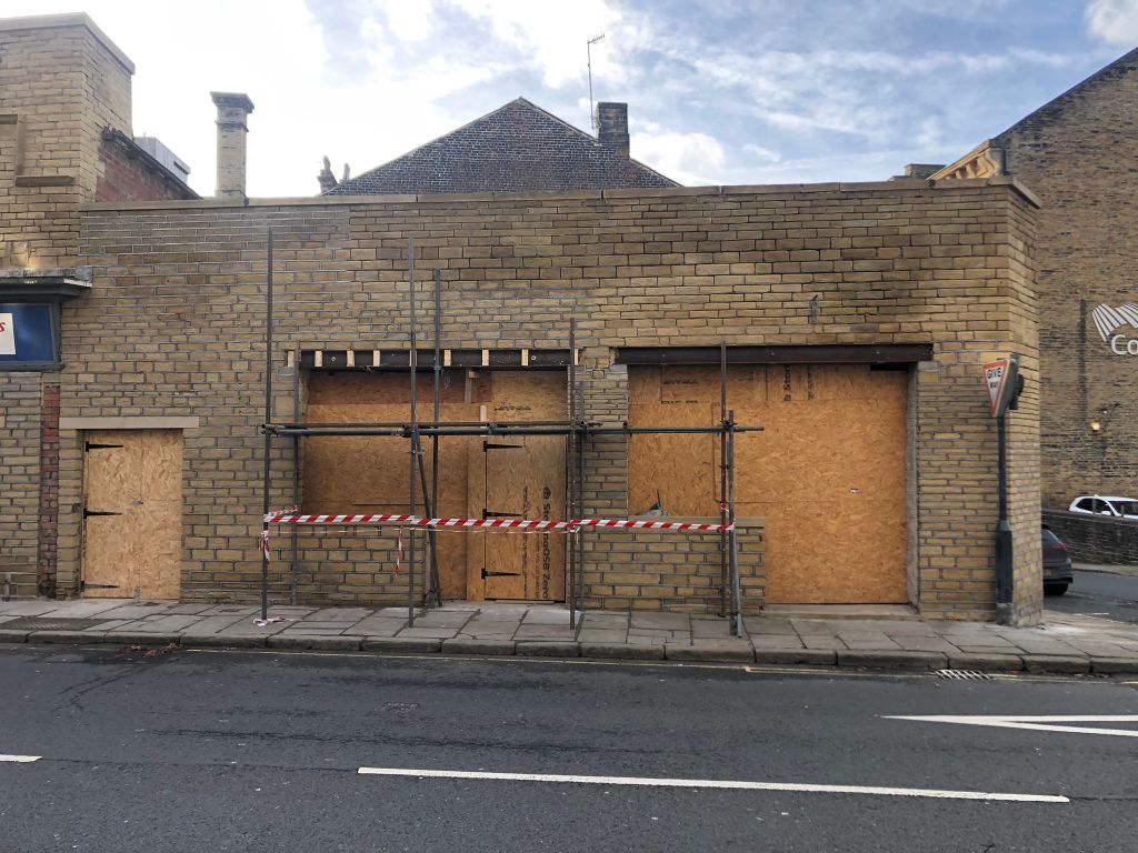 Property photo 1 of 6