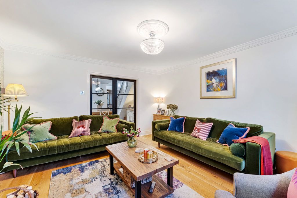 Property photo 3 of 42 Photograph 3