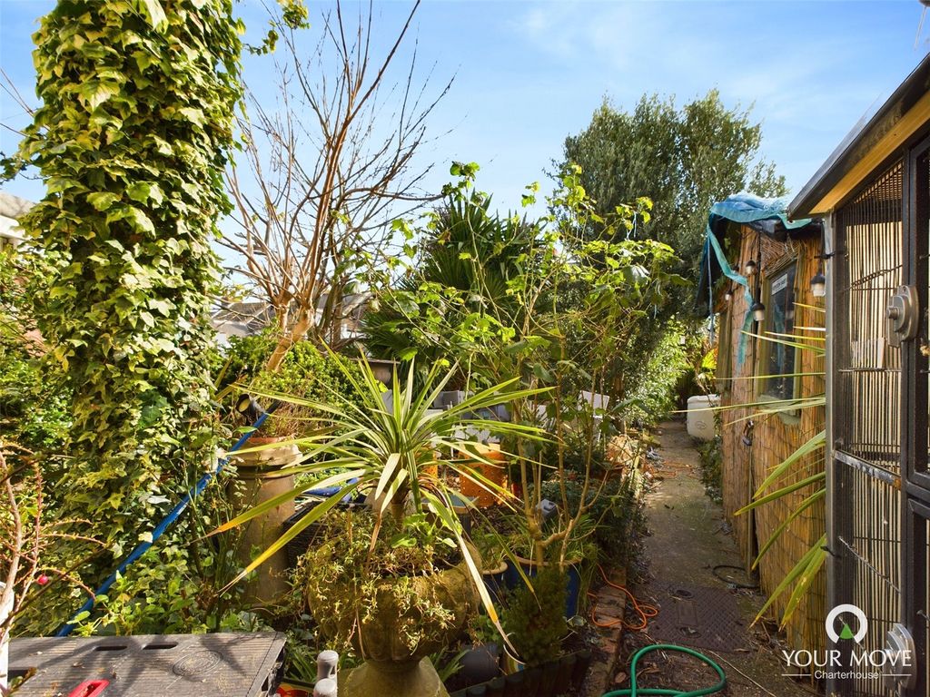 Property photo 2 of 14 Picture No. 08