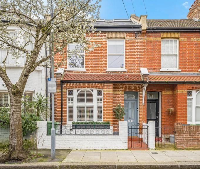 Property photo 1 of 12 Kinnoulfront.Jpg