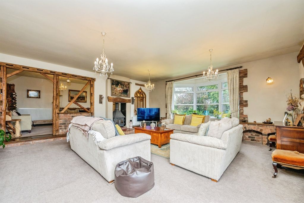 Property photo 3 of 41