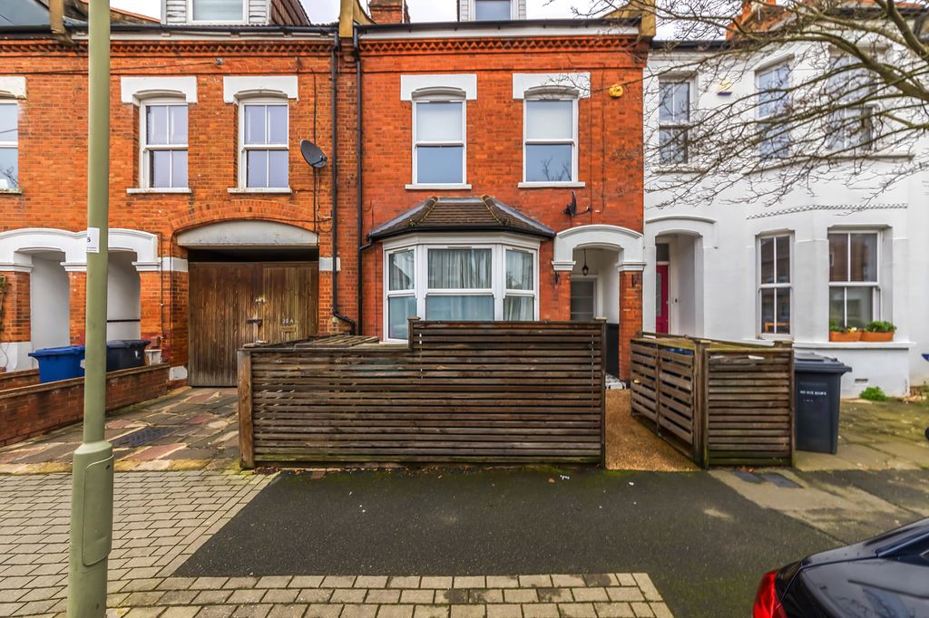 Property photo 1 of 13