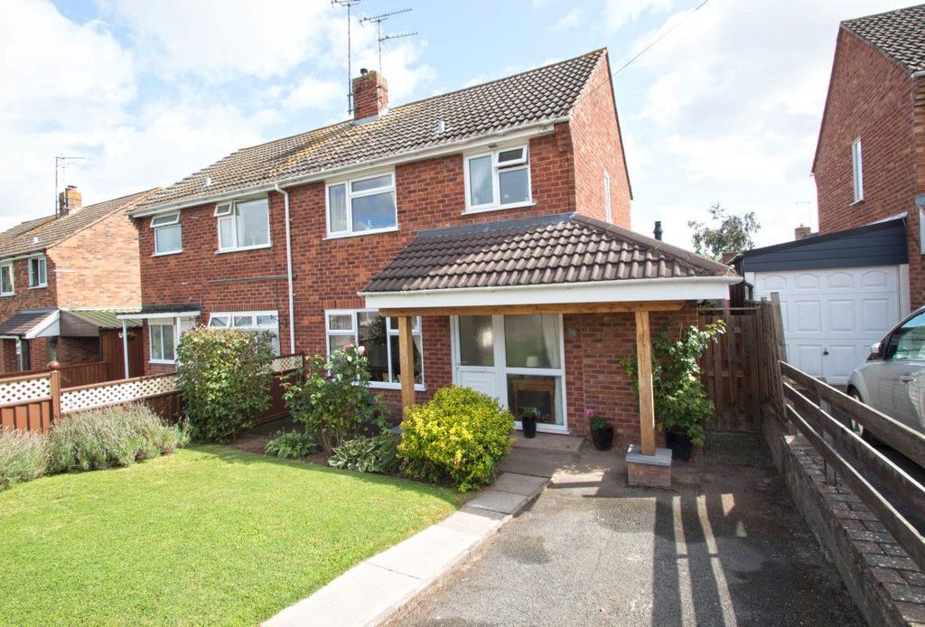 Property photo 1 of 11