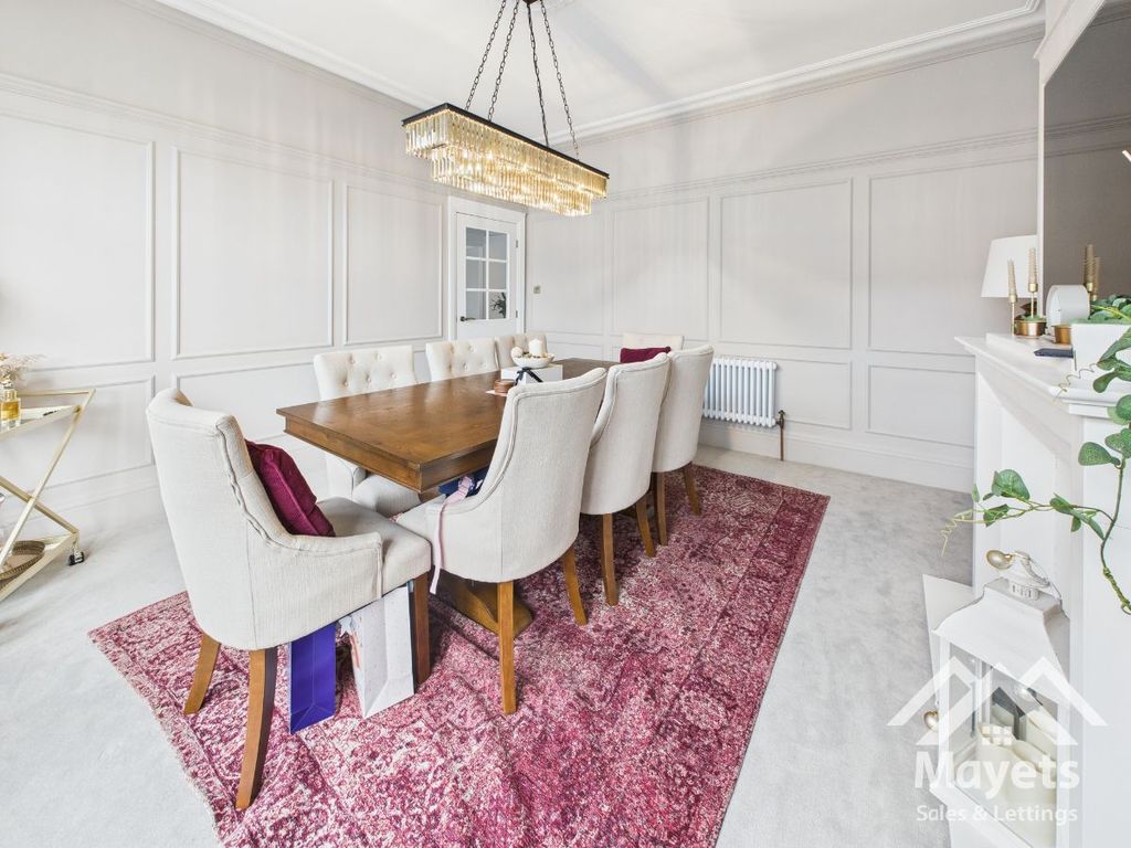 Property photo 3 of 57