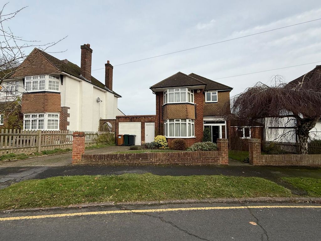 Property photo 1 of 16