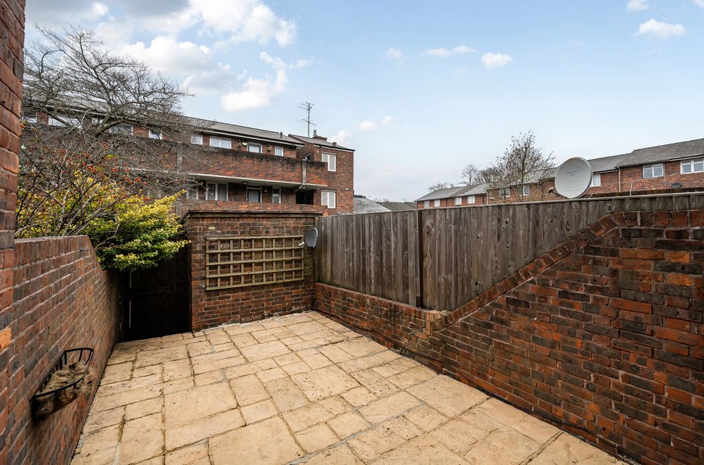 Property photo 3 of 12 1421624-8-69A0182...