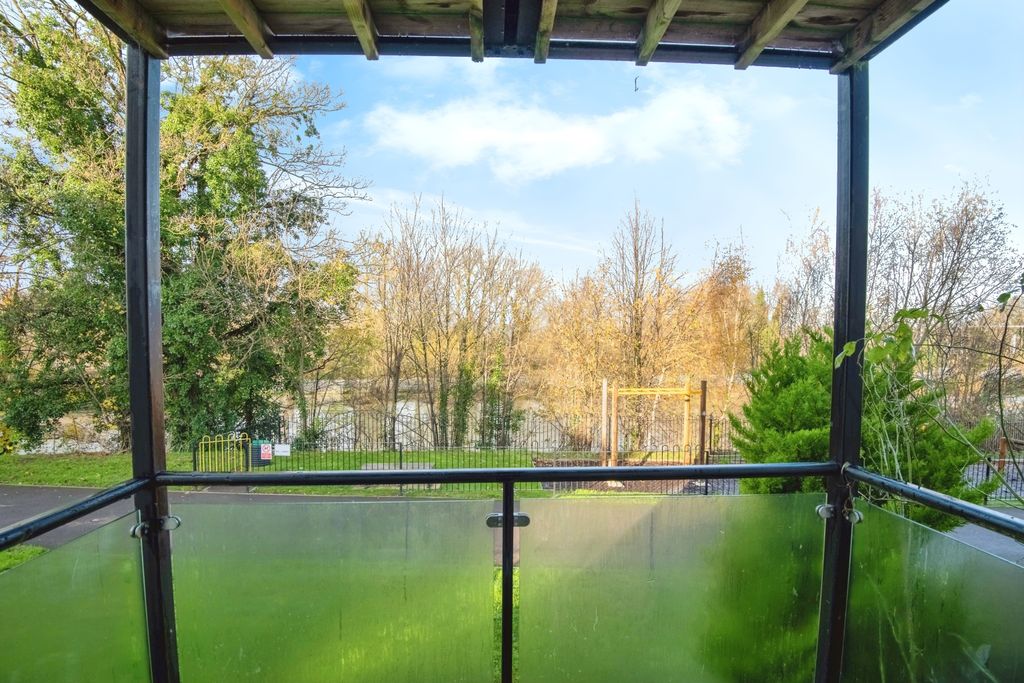 Property photo 2 of 17 Photography