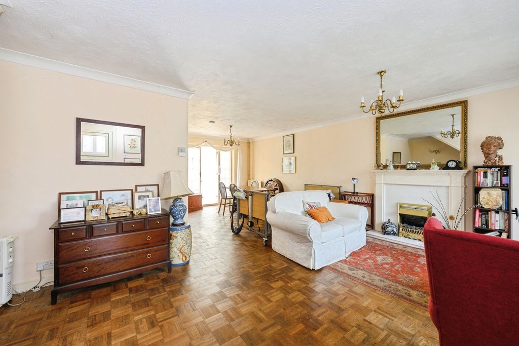 Property photo 2 of 17 Pbox-Img.Jpg