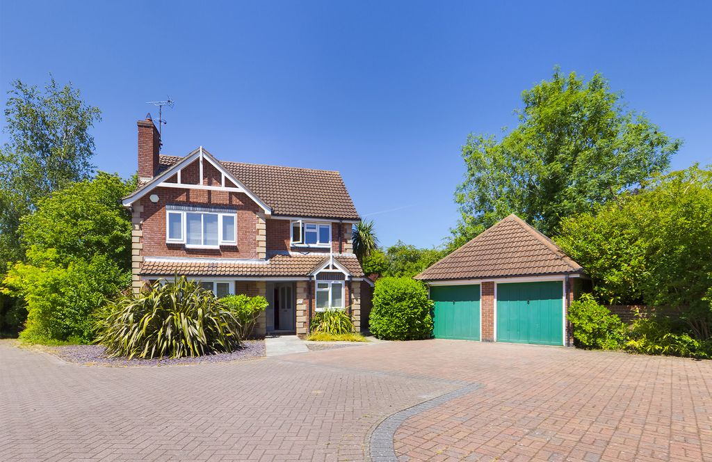 Property photo 1 of 13