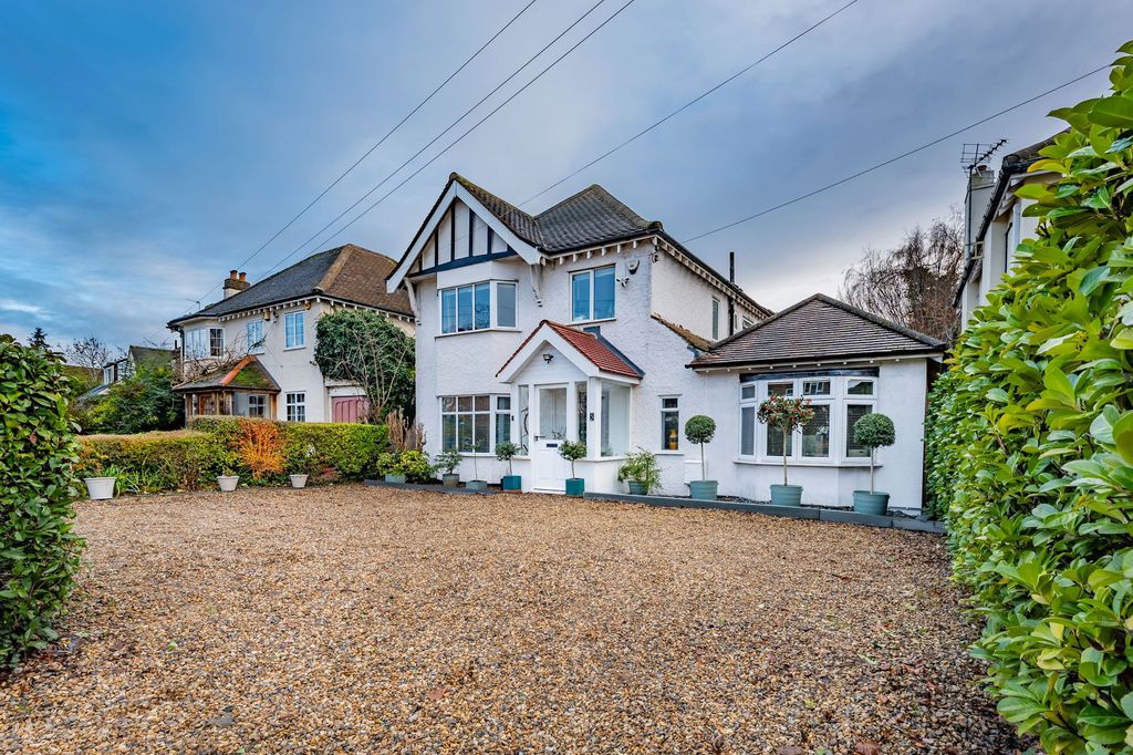 Property photo 1 of 33