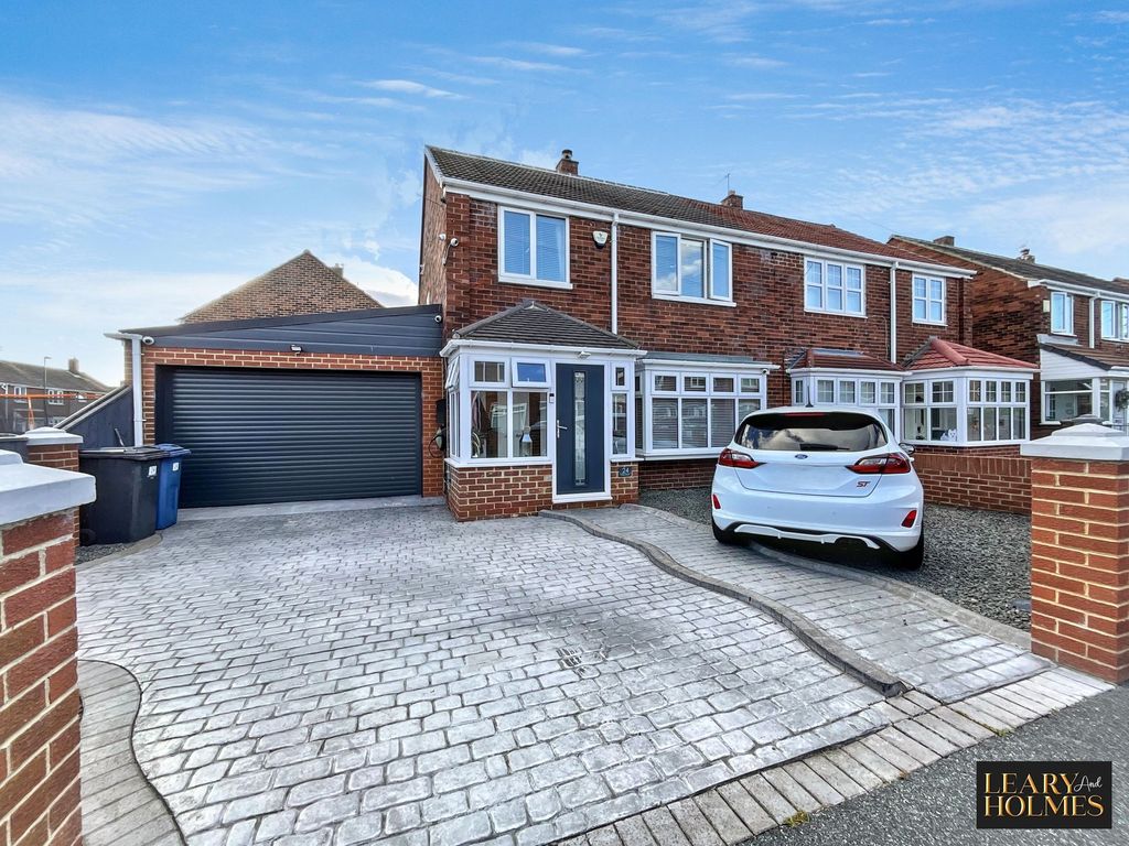 Property photo 1 of 26
