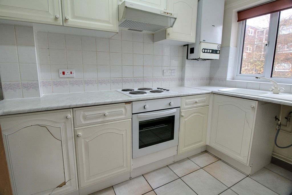 Property photo 2 of 8