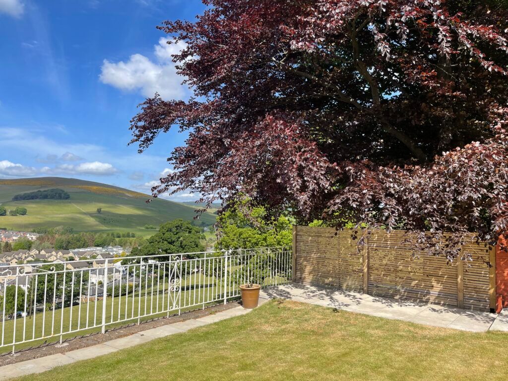 Property photo 2 of 22