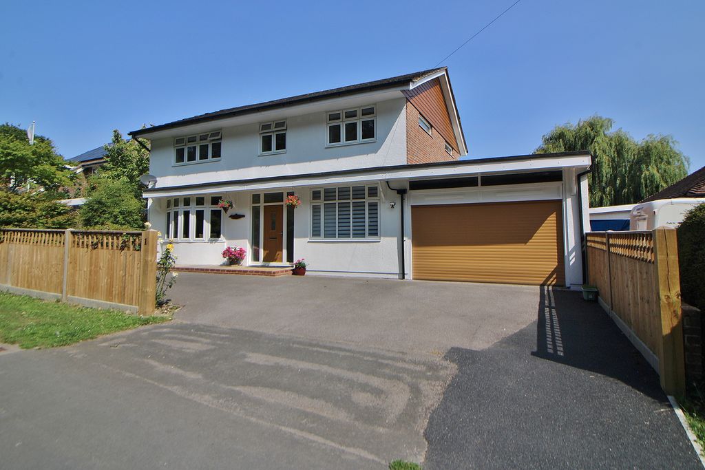 Property photo 1 of 25
