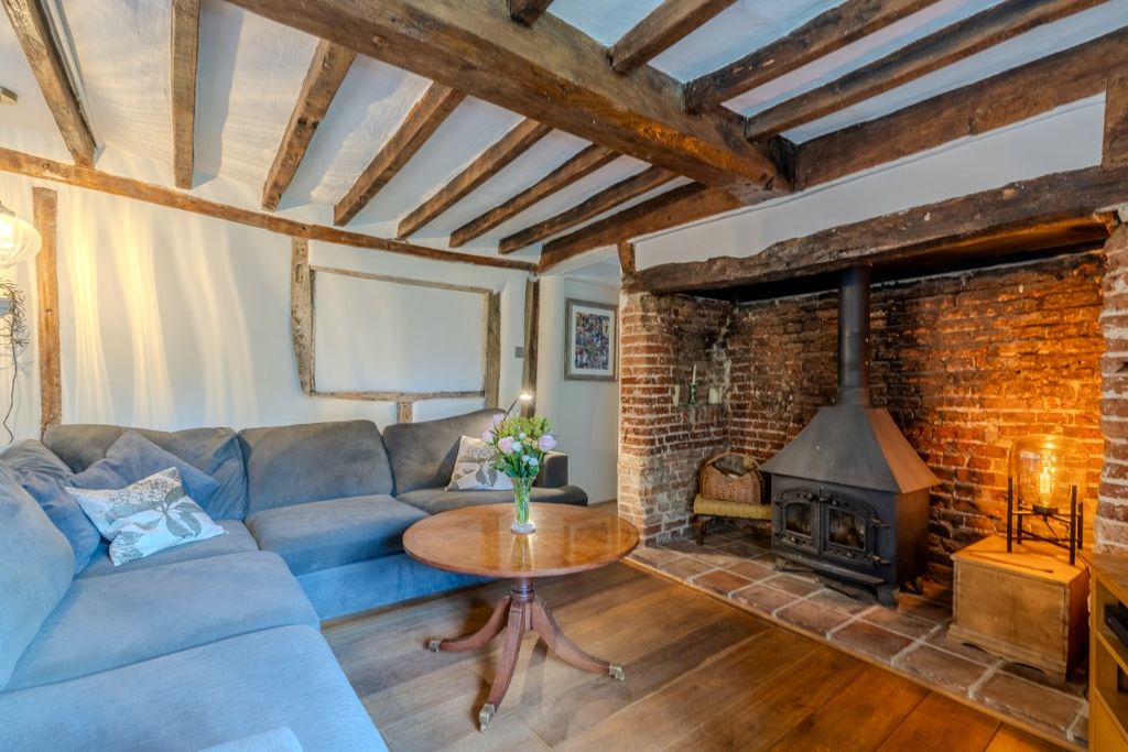 Property photo 3 of 33