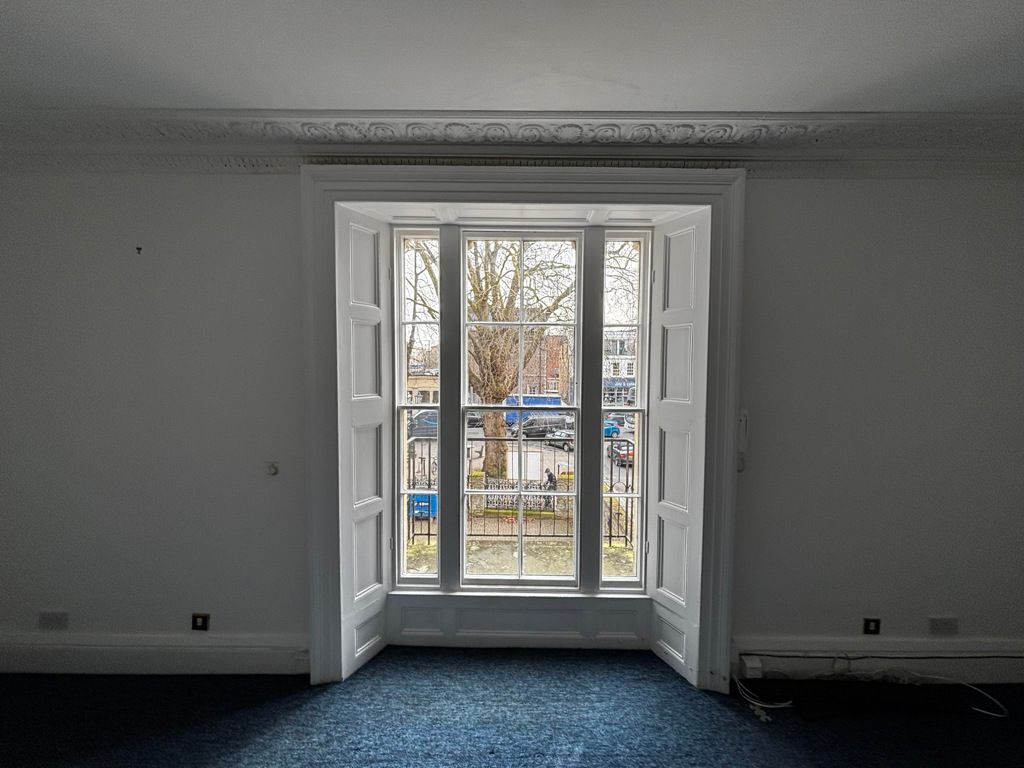 Property photo 3 of 6 Photo 4