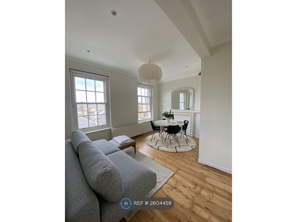 Property photo 1 of 6 Living Room