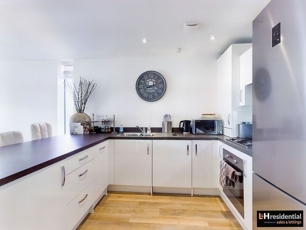 Property photo 2 of 11