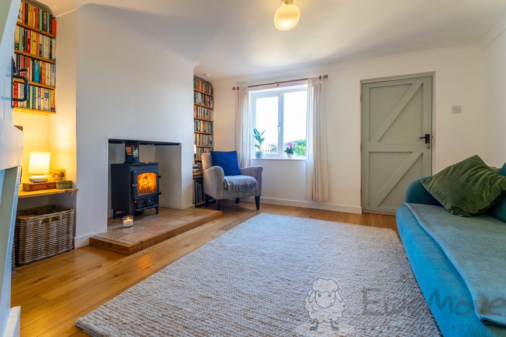 Property photo 3 of 12 Living Room