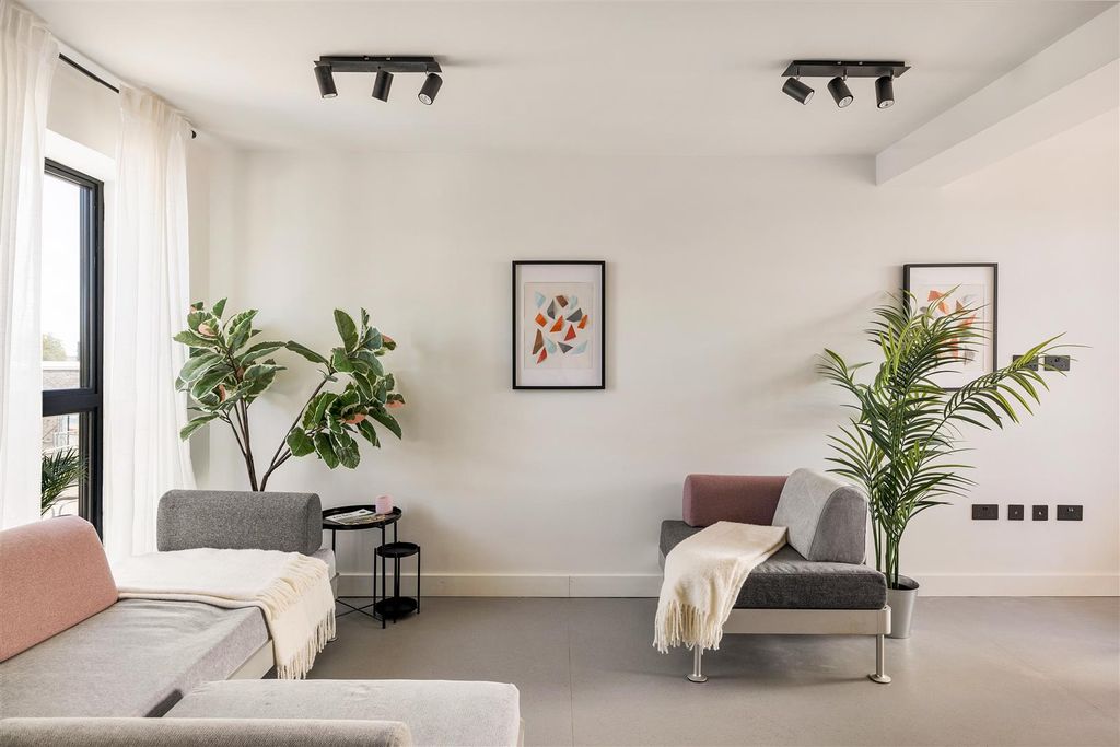 Property photo 1 of 26 Bf1A9482.Jpg