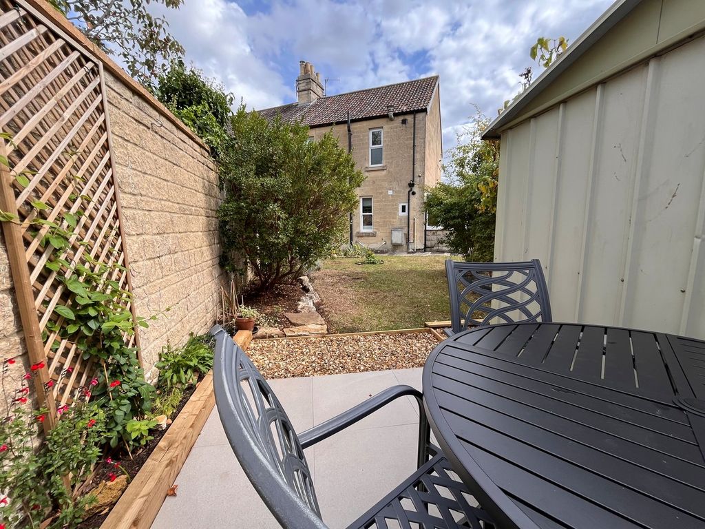 Property photo 1 of 20