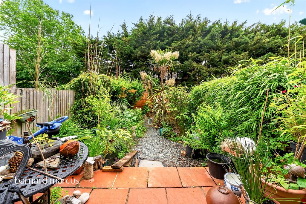 Property photo 3 of 14