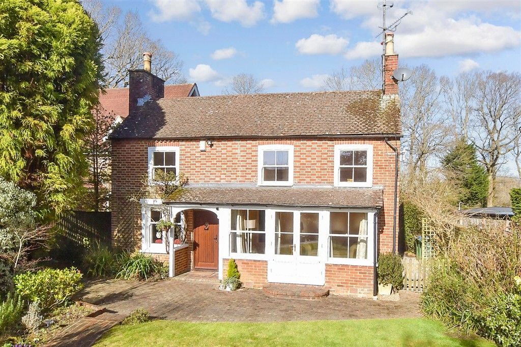 Property photo 3 of 16 External (Web)