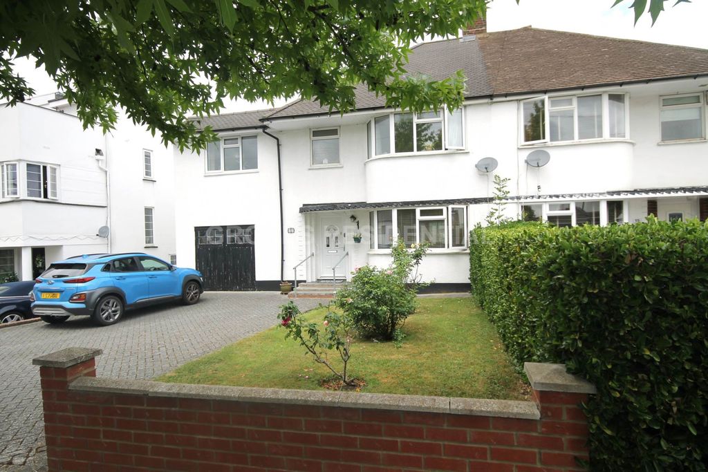 Property photo 1 of 23