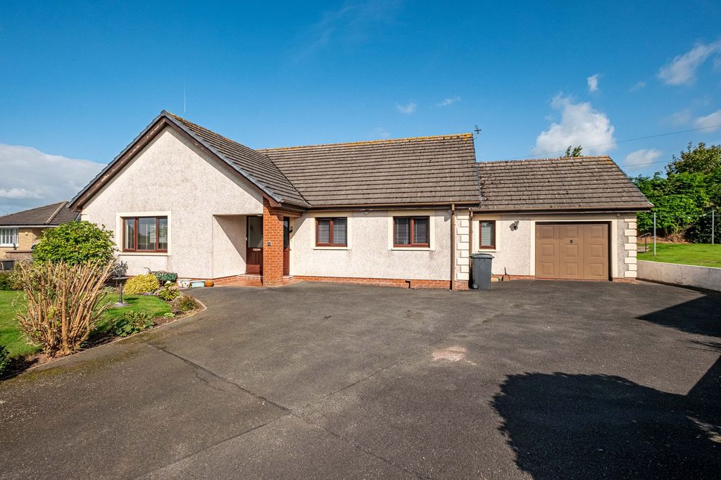 Property photo 1 of 27