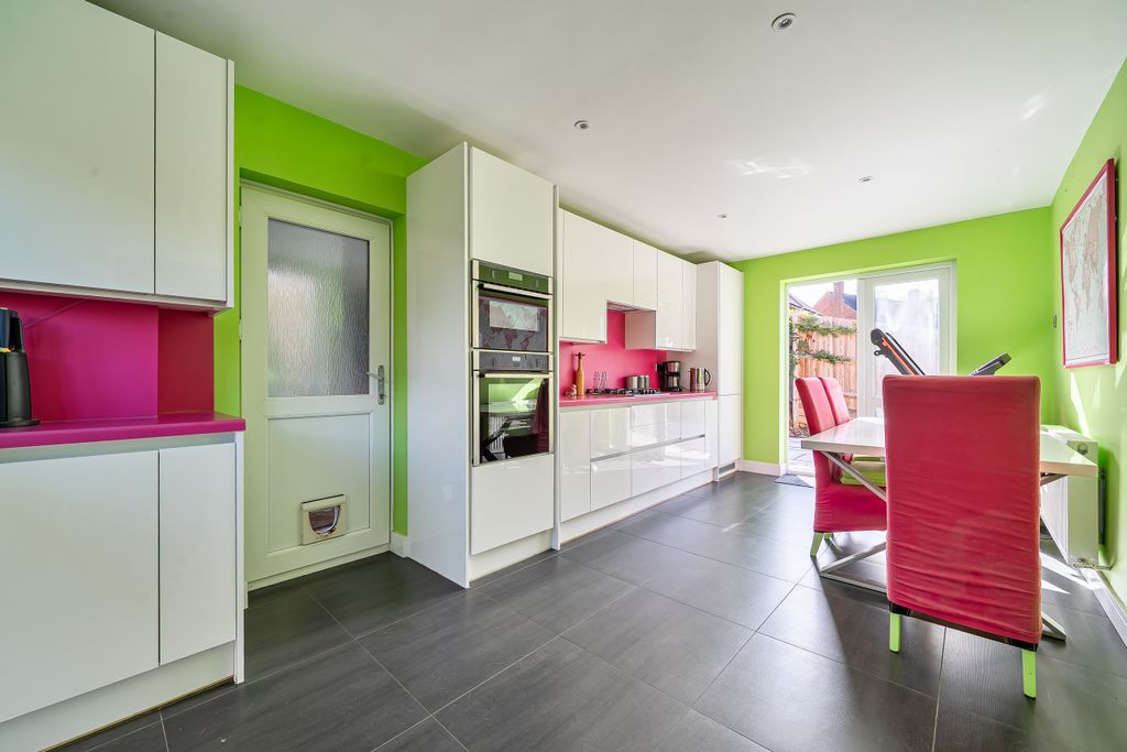 Property photo 2 of 14 1516264 (4)