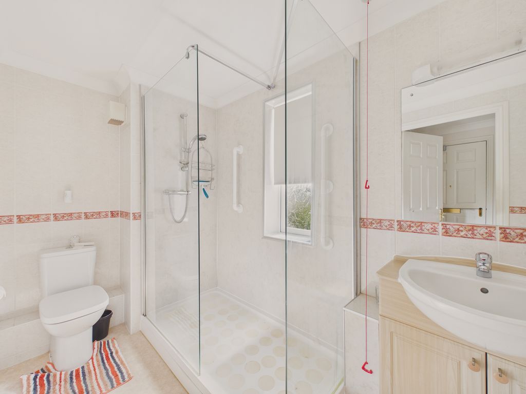 Property photo 3 of 9 Shower Room