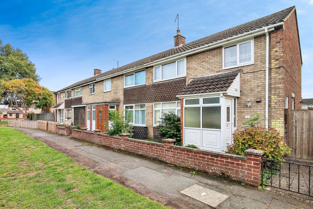 Property photo 2 of 17