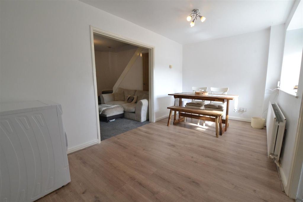 Property photo 3 of 16 21 Har 11.Jpg