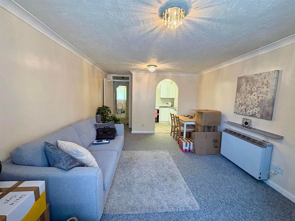 Property photo 3 of 13 Living Room