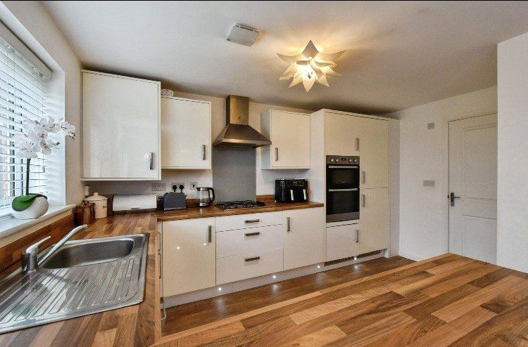 Property photo 2 of 17 Picture No. 60