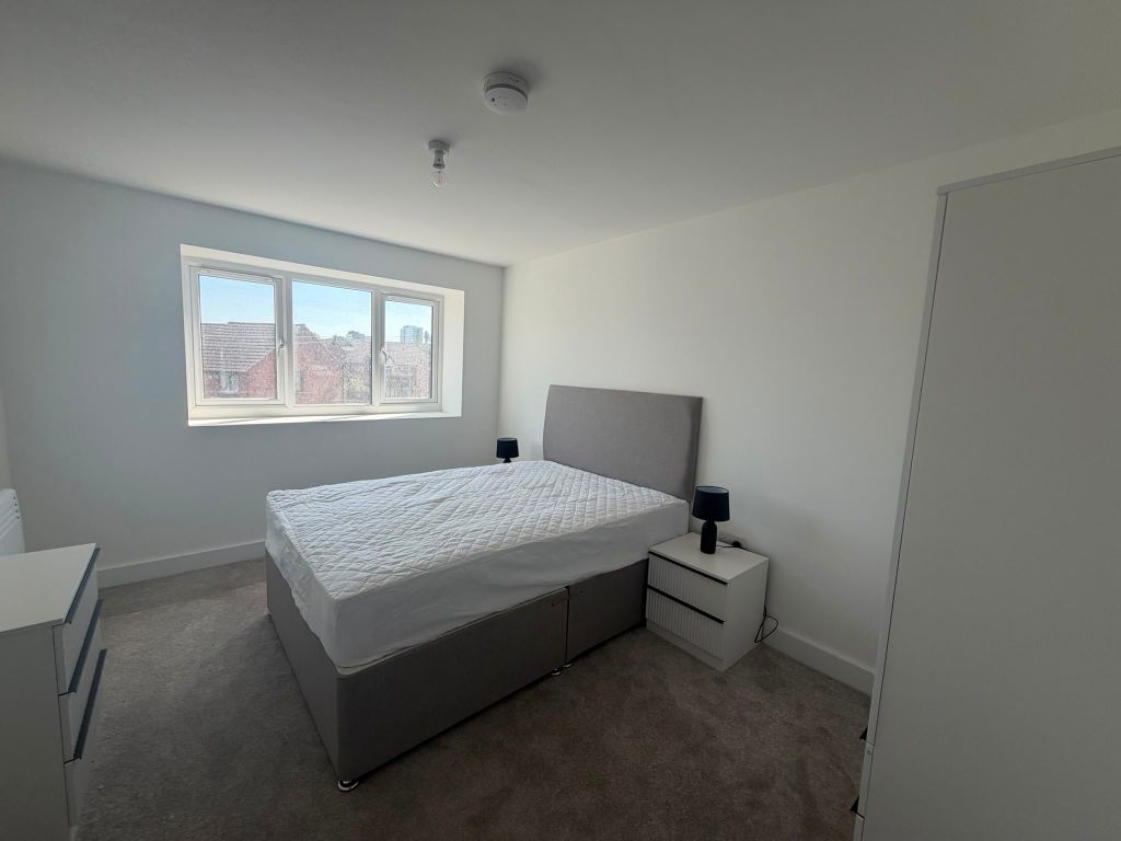 Property photo 1 of 4 Bedroom 1