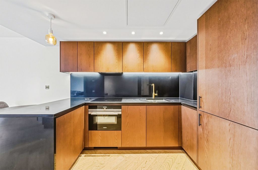 Property photo 2 of 10 2