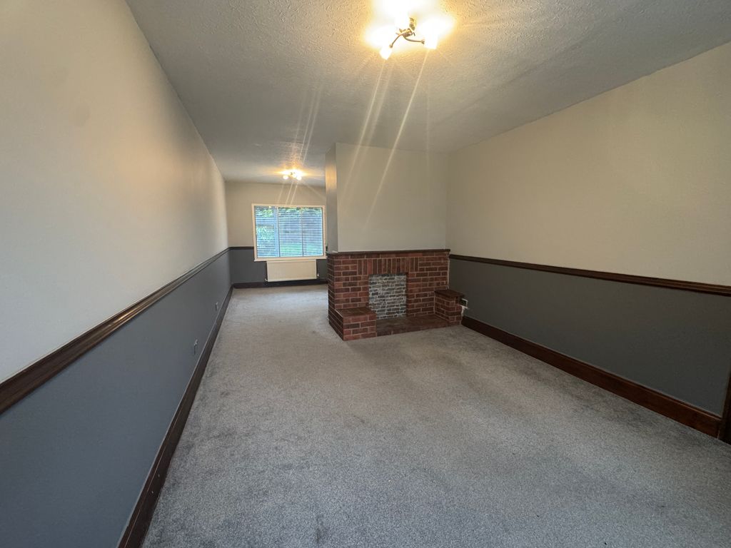 Property photo 1 of 9 Bathroom