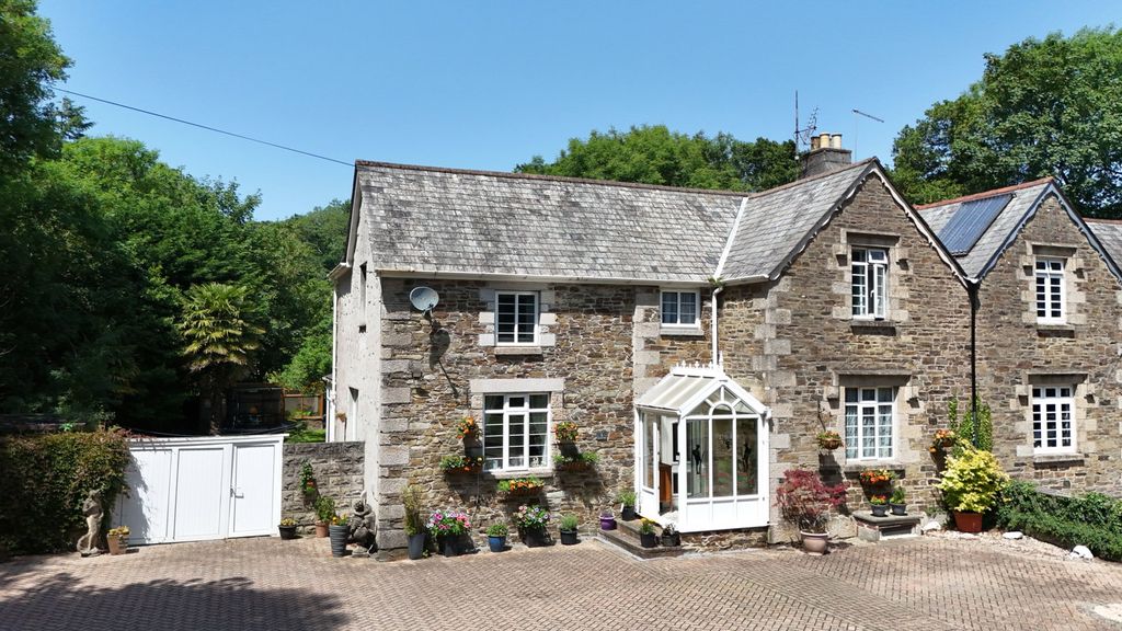 Property photo 1 of 34