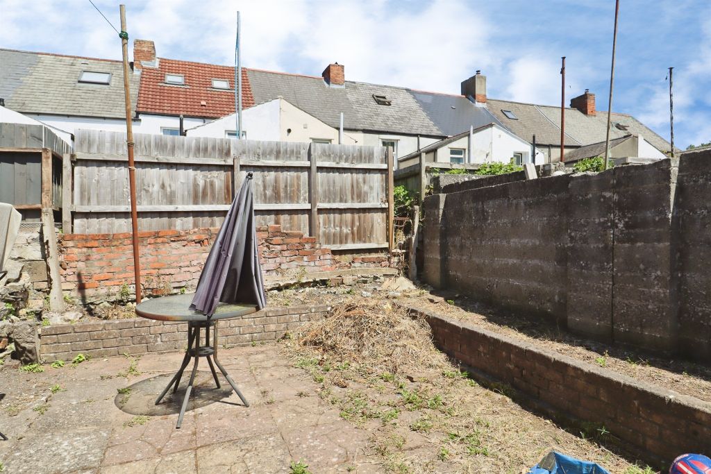 Property photo 3 of 13