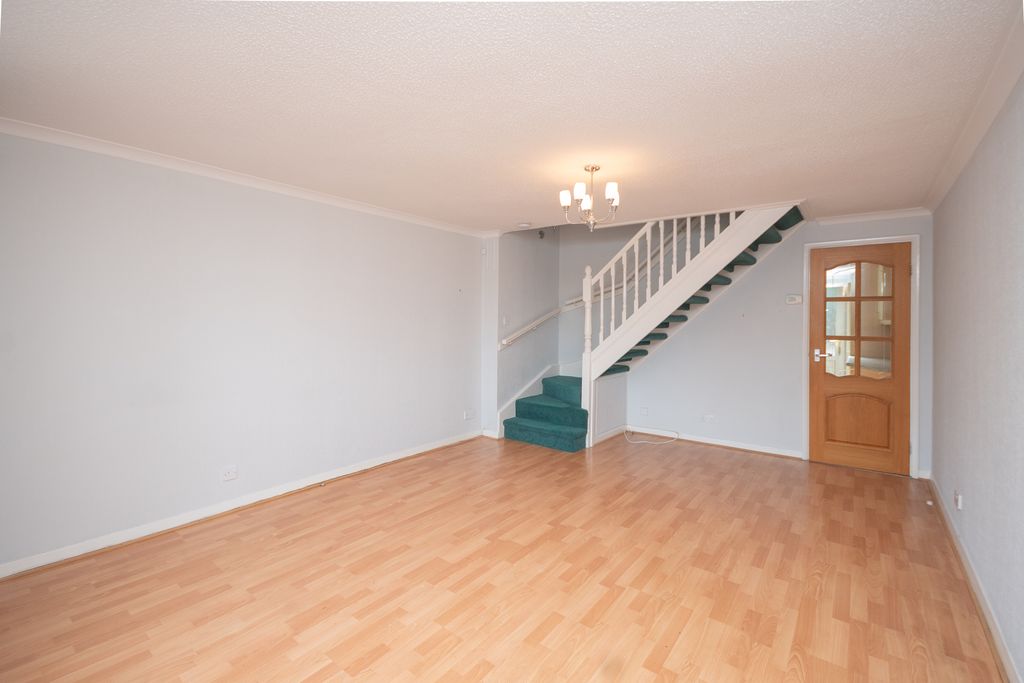 Property photo 2 of 15 Lounge