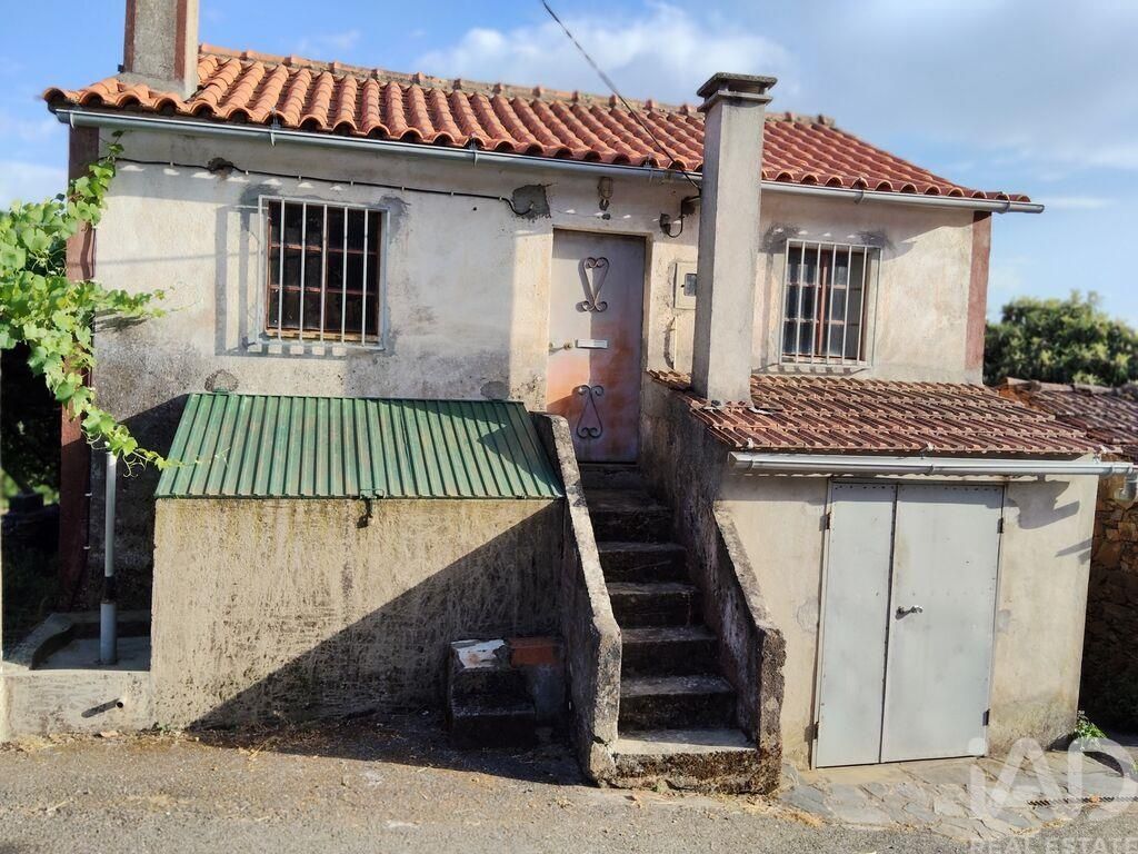 Property photo 3 of 24