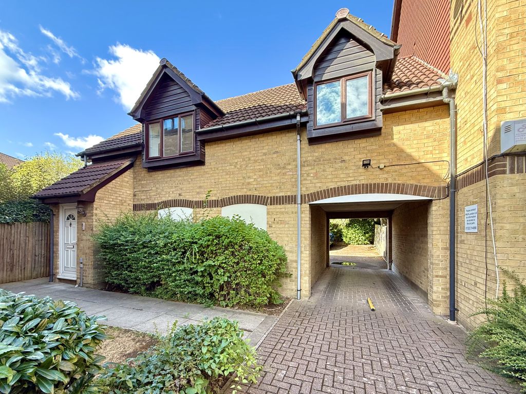 Property photo 1 of 16