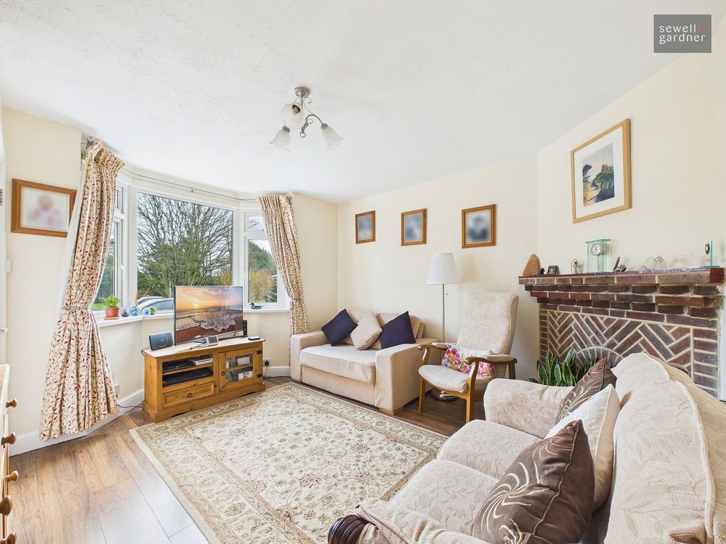 Property photo 3 of 23