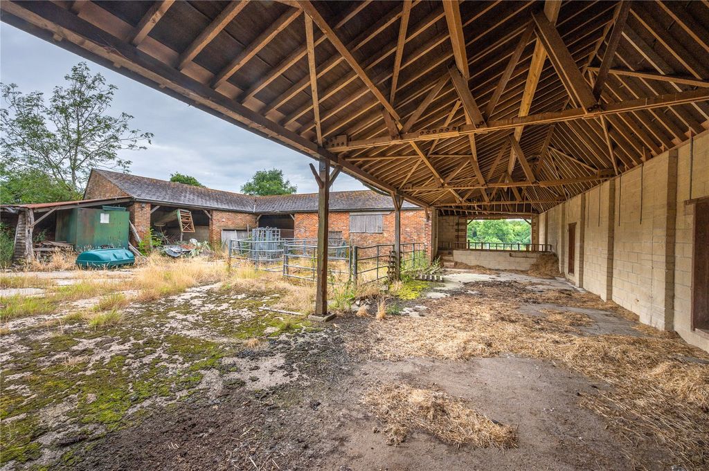 Property photo 3 of 10 3