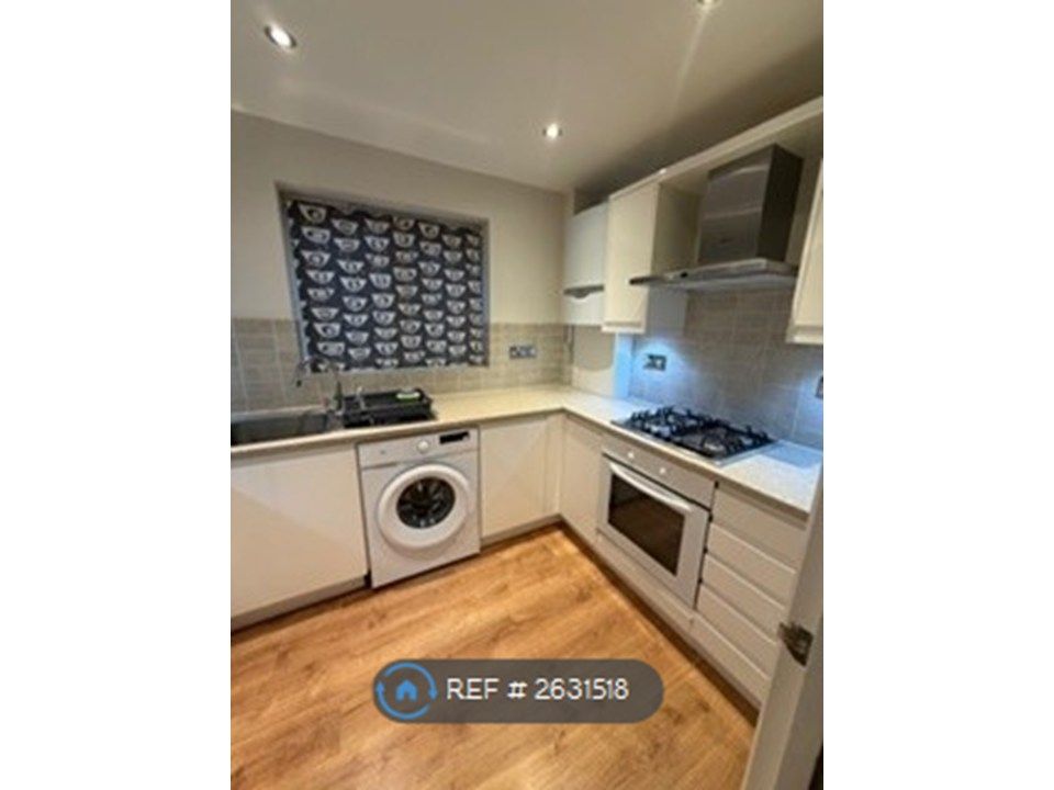 Property photo 1 of 9 Kitchen